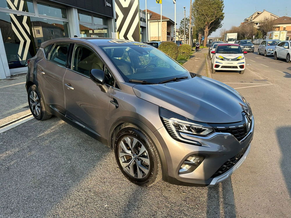 Renault Captur Plug-in Hybrid E-Tech 160 CV Intens  del 2021 usata a Lissone