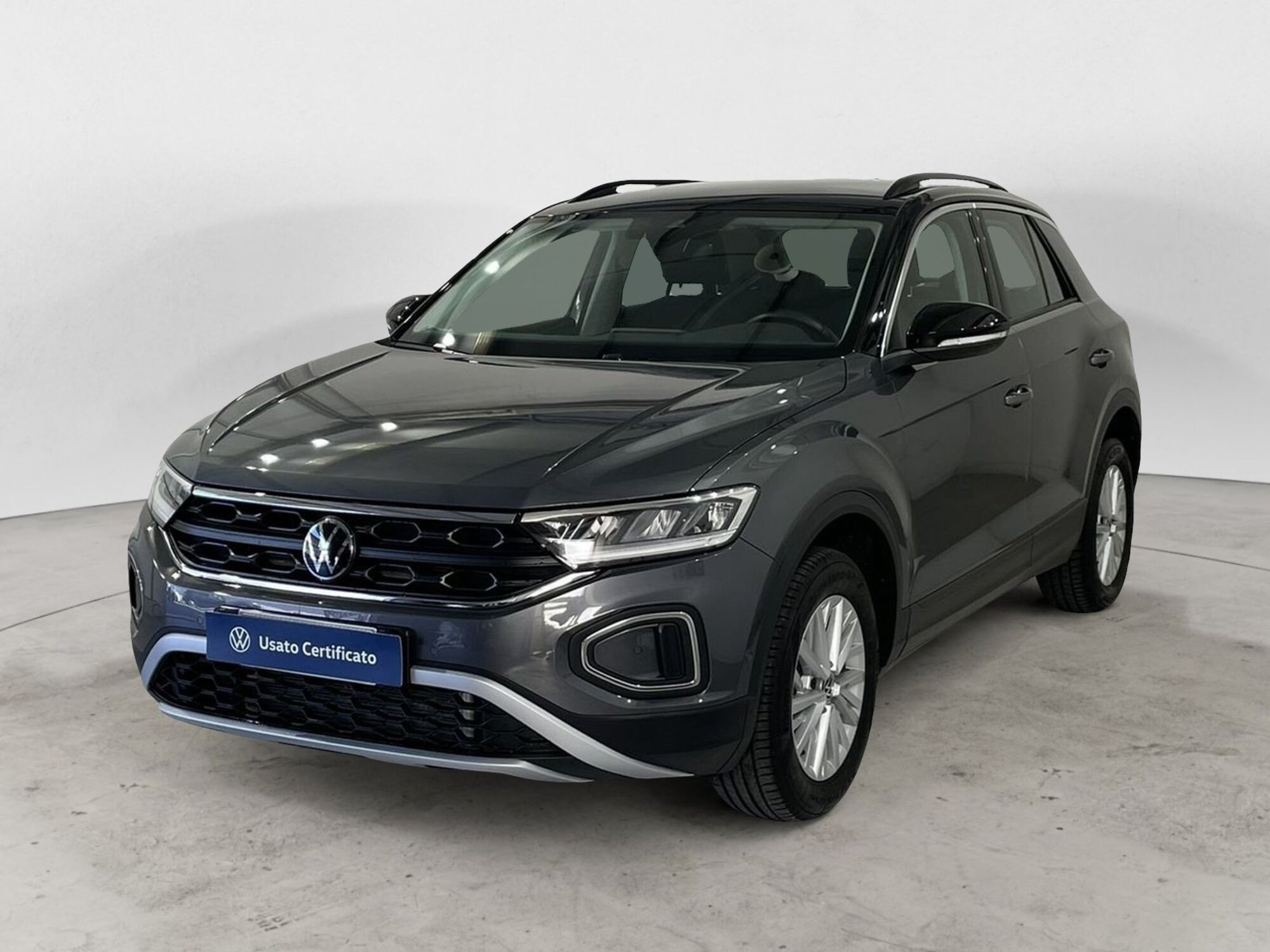 Volkswagen T-Roc 1.5 tsi Life dsg del 2023 usata a Massa