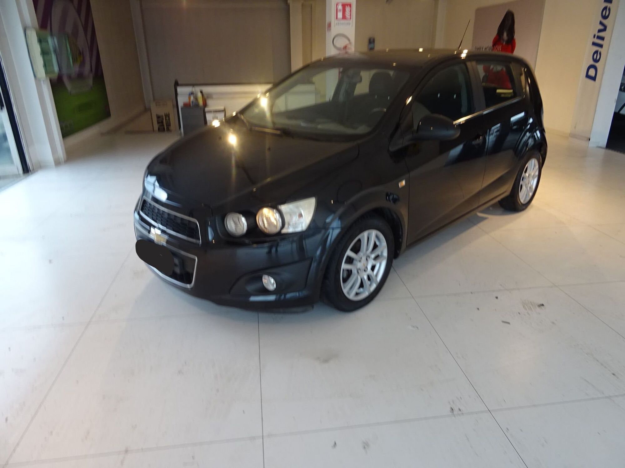 Chevrolet Aveo 1.2 70CV 5 porte LS  del 2011 usata a Lucca