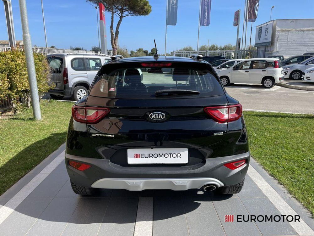 Kia Stonic usata a Bari (6)