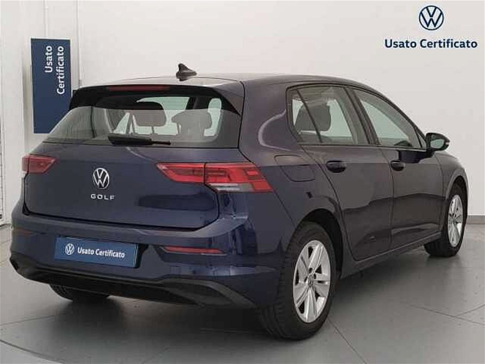 Volkswagen Golf Variant 1.0 eTSI EVO DSG Life del 2021 usata a Busto Arsizio (5)