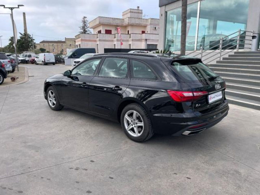 Audi A4 Avant usata a Lecce (14)