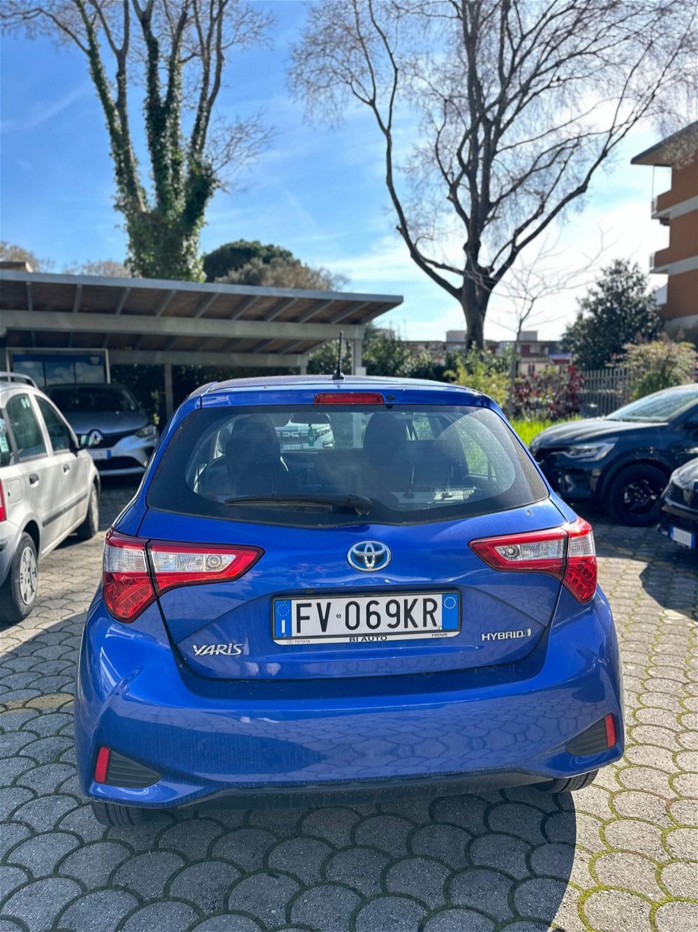 Toyota Yaris 1.5 Hybrid 5 porte Active  del 2019 usata a Firenze (3)