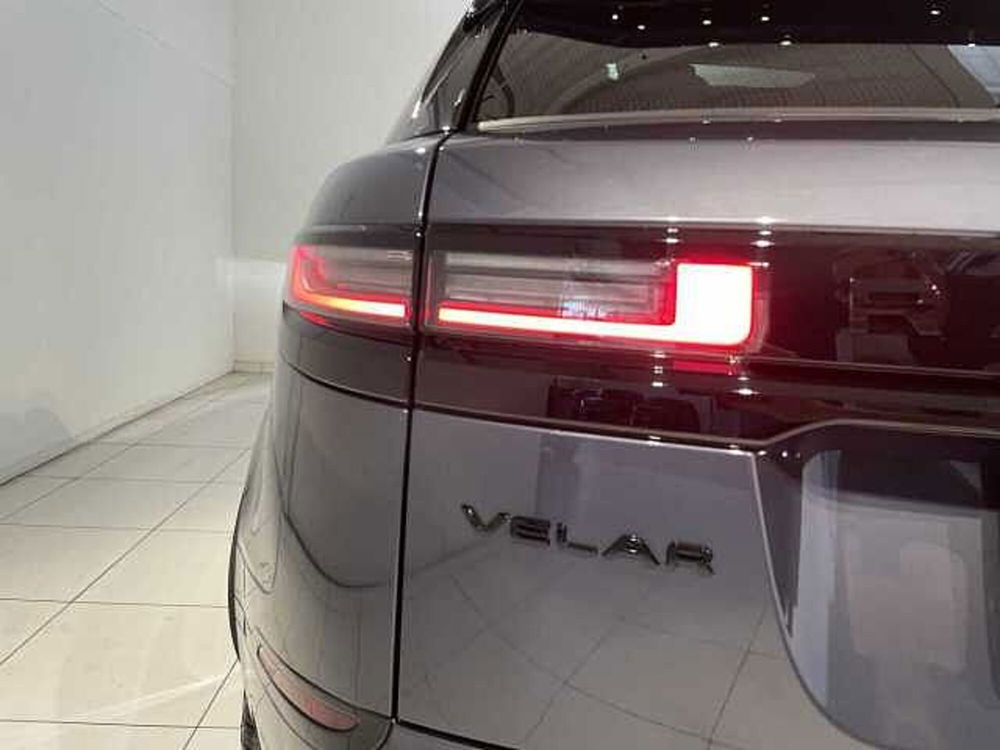 Land Rover Range Rover Velar nuova a Ravenna (11)