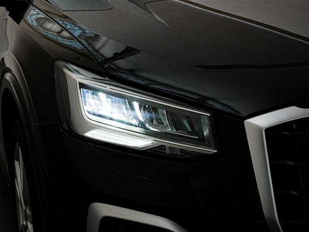 Audi Q2 Q2 30 TDI Admired  del 2021 usata a Varese (5)