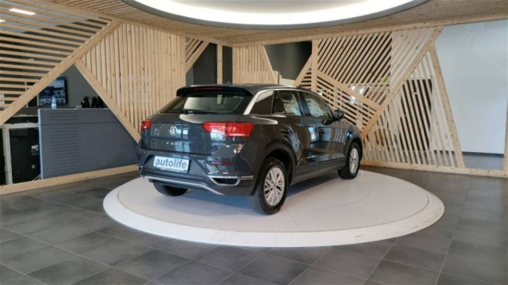 Volkswagen T-Roc 2.0 TDI SCR 150 CV DSG Business BlueMotion Technology del 2019 usata a Lamezia Terme (5)