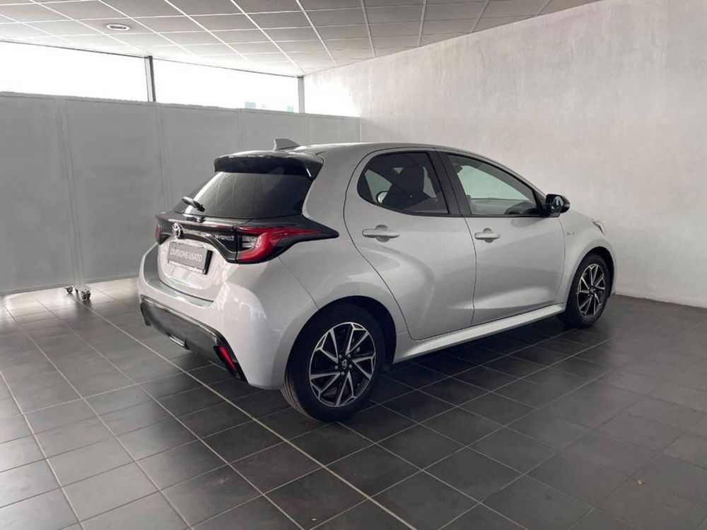 Toyota Yaris GR Sport 1.5h 130 Lounge del 2021 usata a Torino (3)