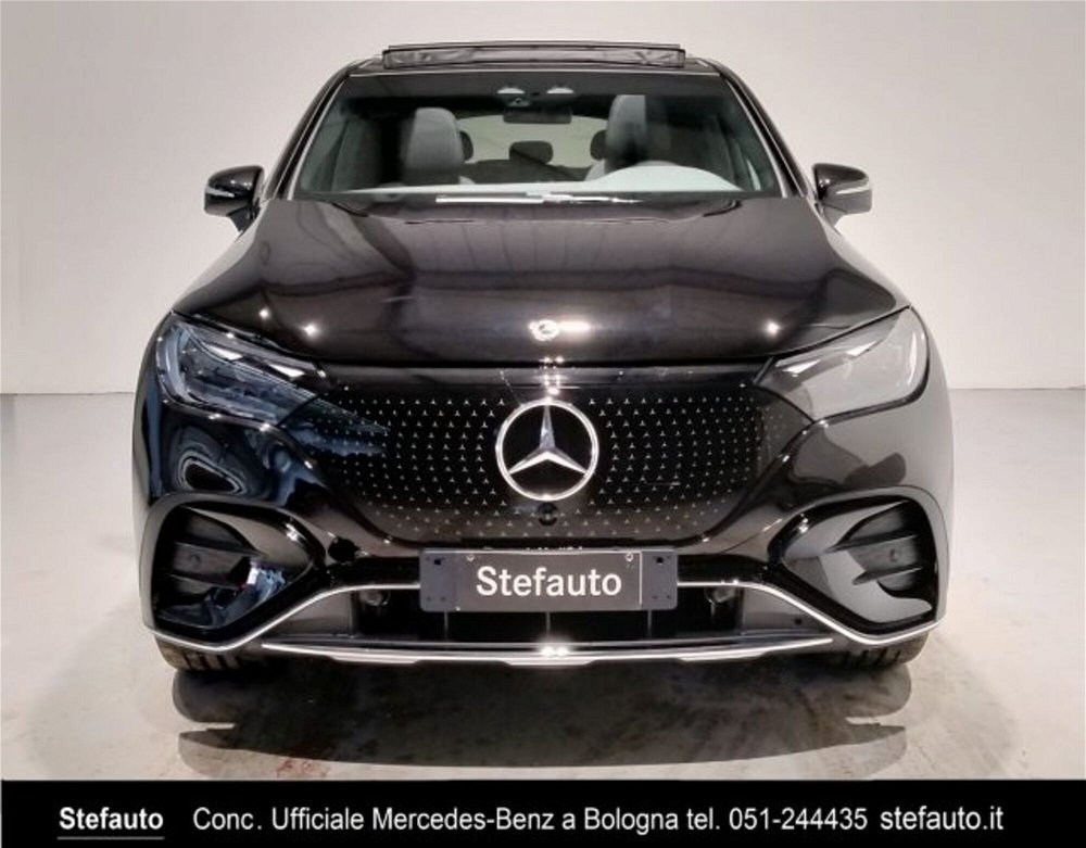 Mercedes-Benz EQE SUV Suv 350 AMG Line Premium Night Edition 4matic nuova a Castel Maggiore (4)