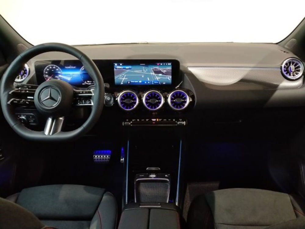 Mercedes-Benz GLA SUV nuova a Bologna (14)