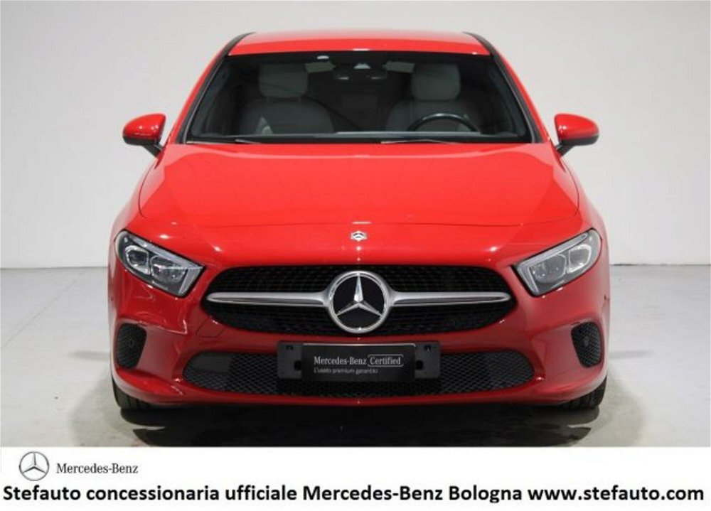Mercedes-Benz Classe A 180 d AMG Line Advanced Plus Digital Edition auto del 2019 usata a Castel Maggiore (2)