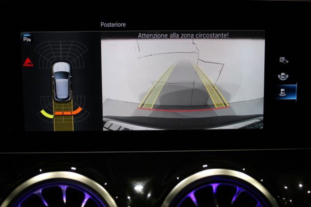 Mercedes-Benz EQA usata a Bologna (11)