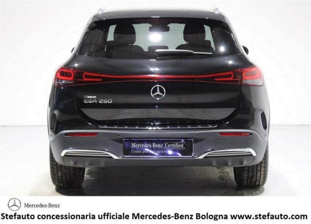 Mercedes-Benz EQA 250 Premium Plus  del 2023 usata a Castel Maggiore (4)
