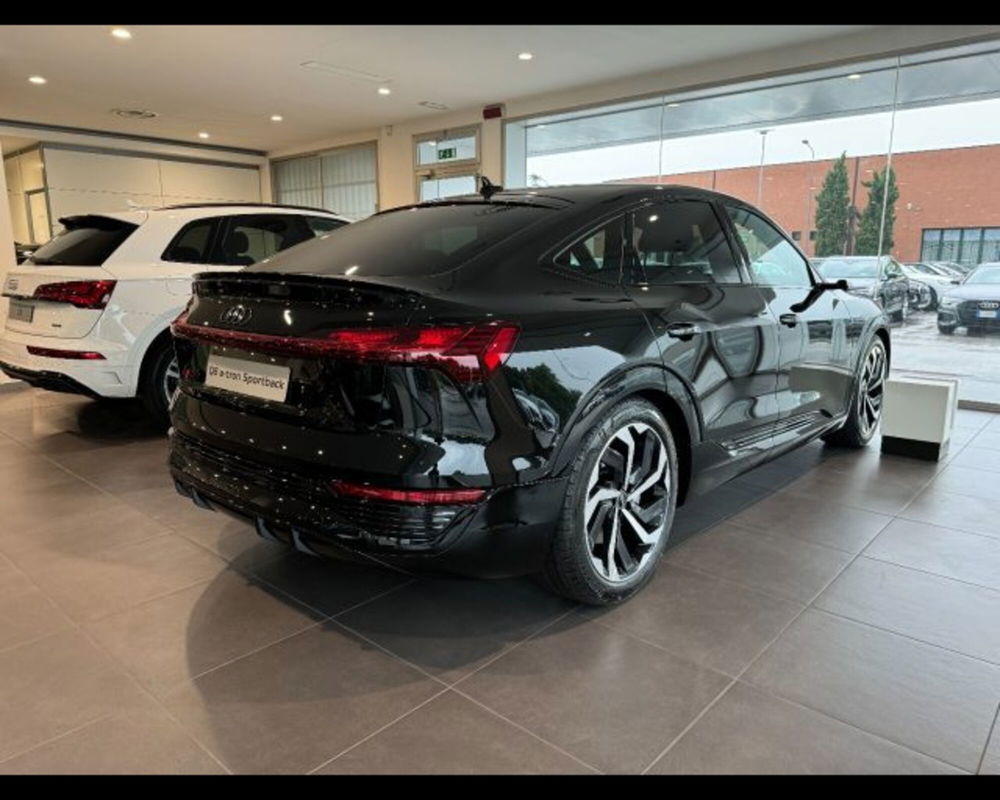 Audi Q8 Sportback nuova a Treviso (2)