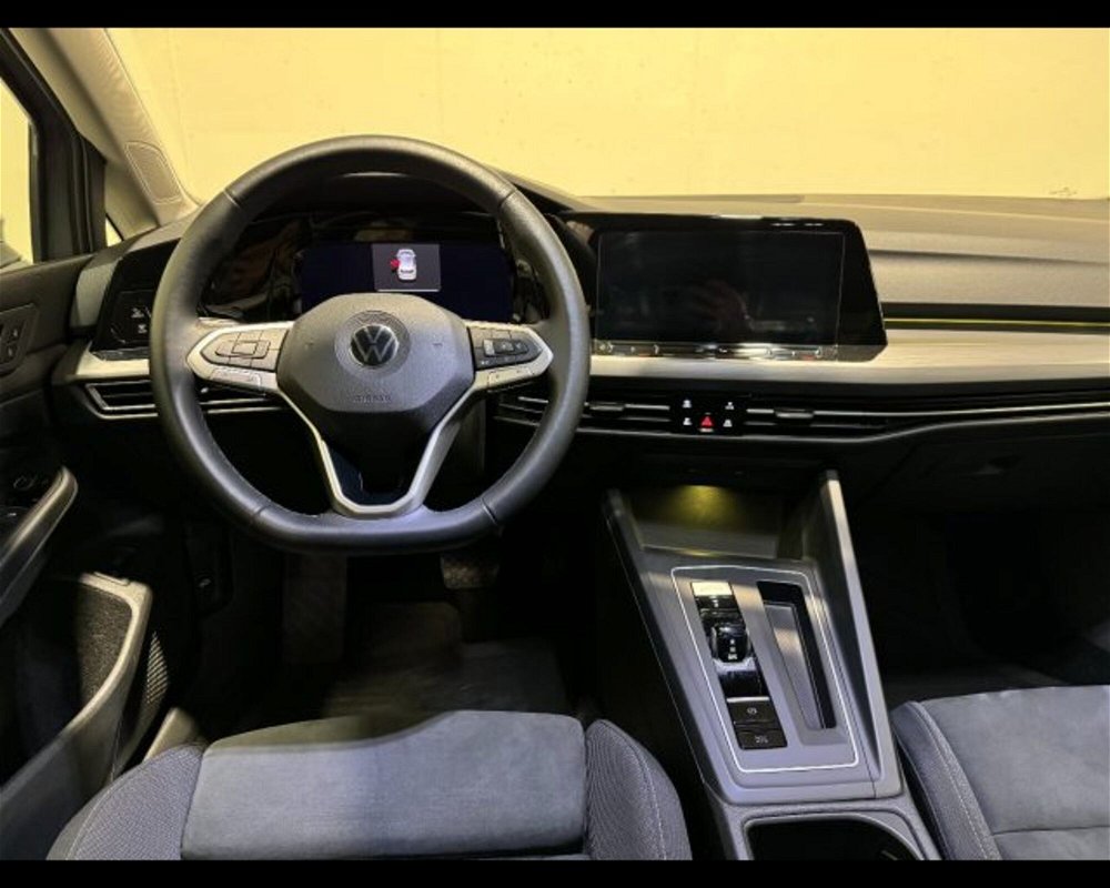 Volkswagen Golf 1.5 etsi Style 150cv dsg del 2021 usata a Conegliano (3)