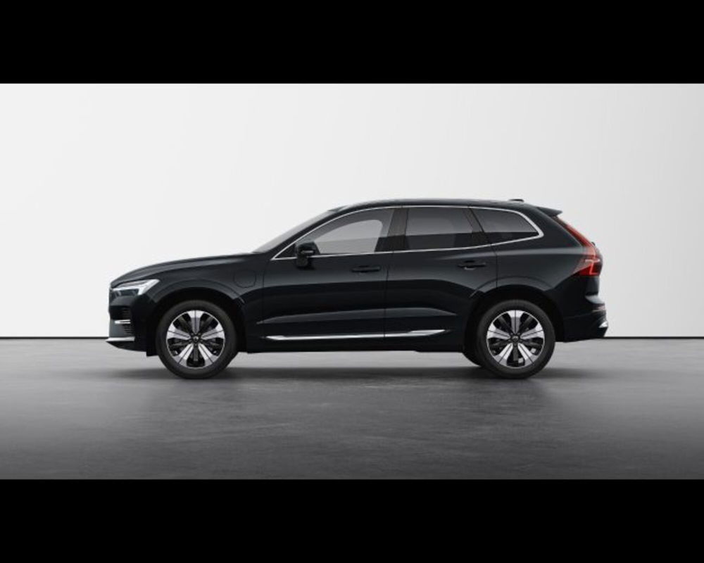 Volvo XC60 T6 Recharge AWD Plug-in Hybrid automatico Plus Bright nuova a Conegliano (2)