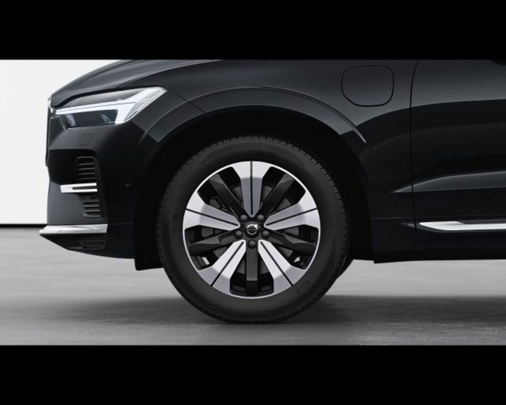 Volvo XC60 T6 Recharge AWD Plug-in Hybrid automatico Plus Bright nuova a Conegliano (4)