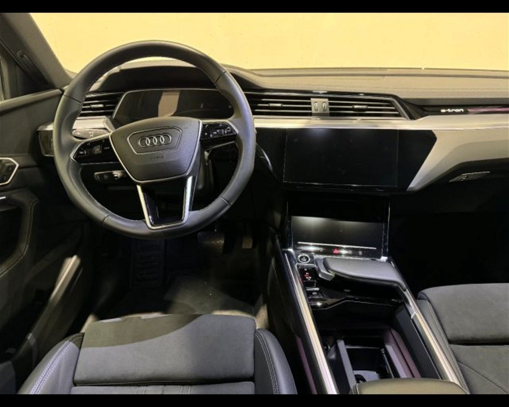 Audi Q8 Q8 e-tron 55 quattro del 2023 usata a Conegliano (3)