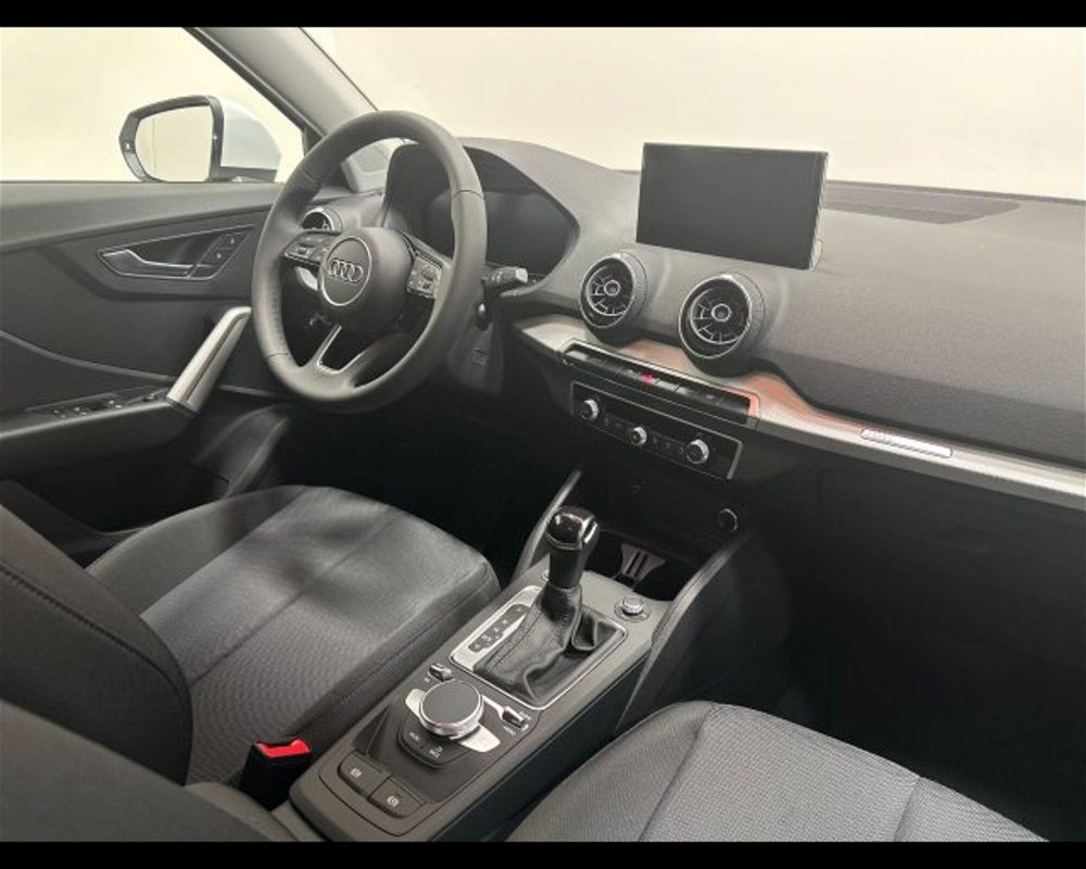 Audi Q2 Q2 30 TDI Business  nuova a Conegliano (4)