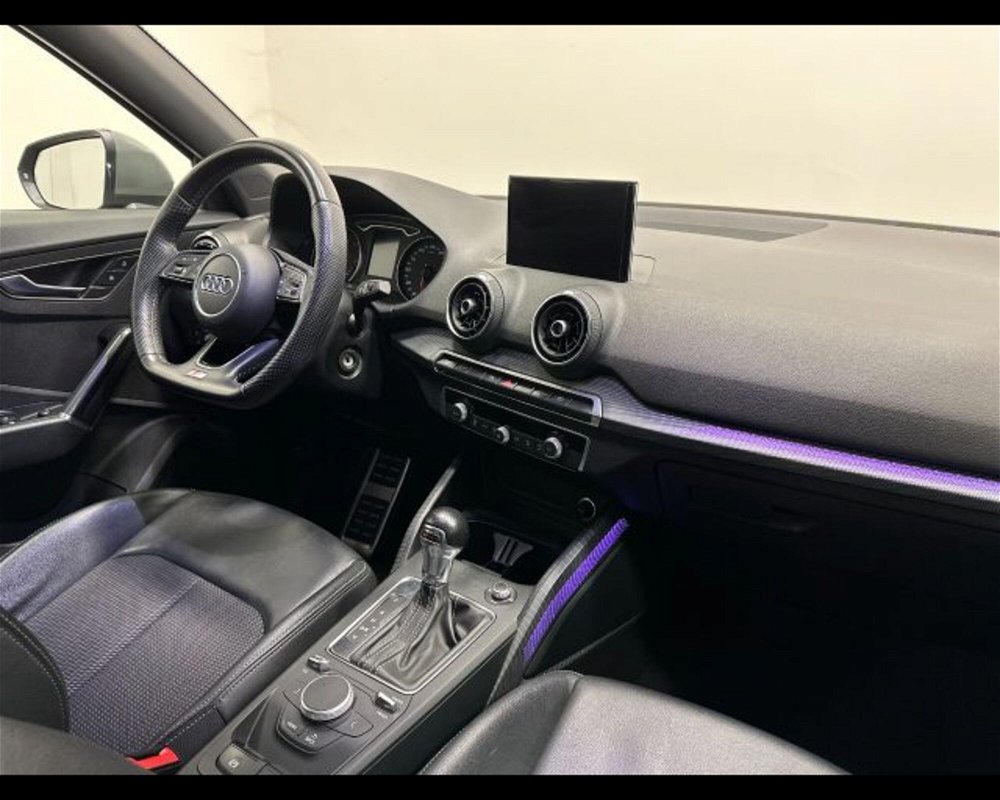 Audi Q2 Q2 30 TDI Identity Black  del 2019 usata a Conegliano (4)