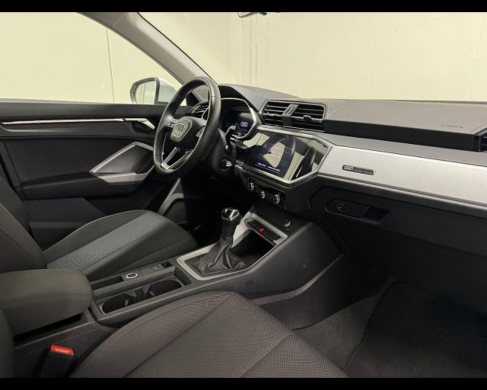 Audi Q3 35 TDI Business del 2022 usata a Conegliano (4)