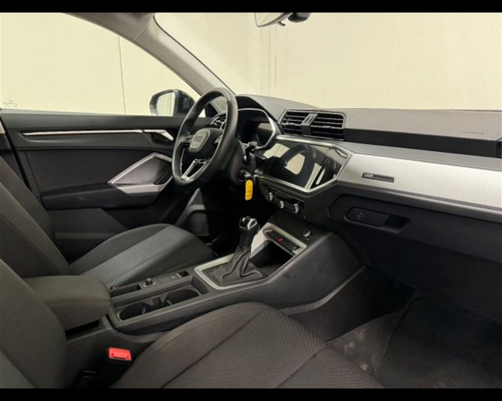 Audi Q3 35 TDI Business Advanced del 2022 usata a Conegliano (4)