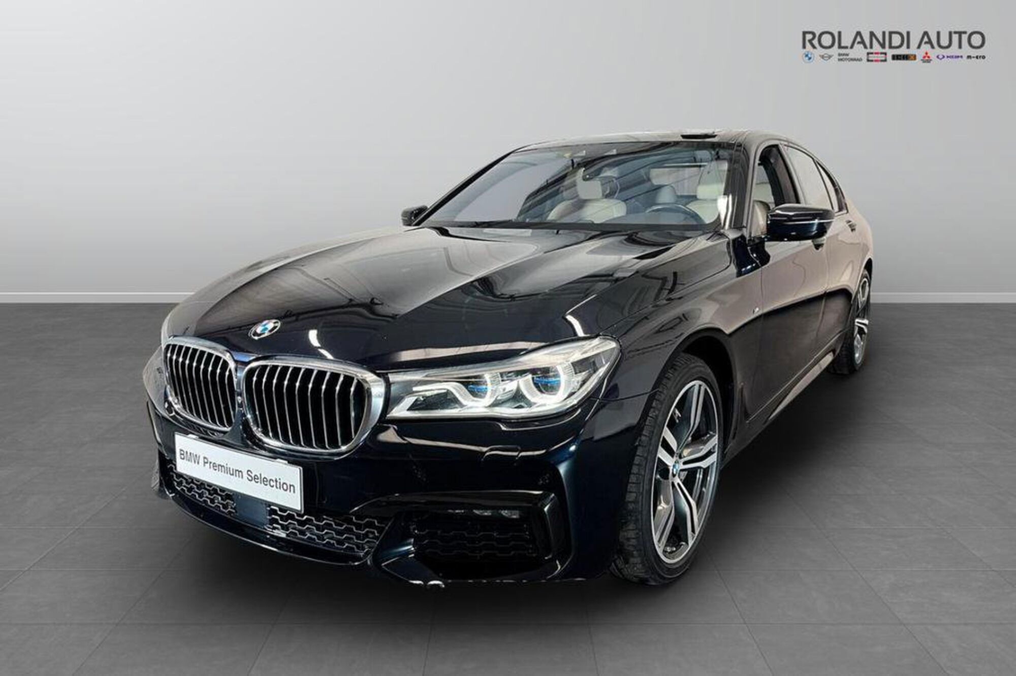 BMW Serie 7 750d xDrive Eccelsa  del 2016 usata a Alessandria