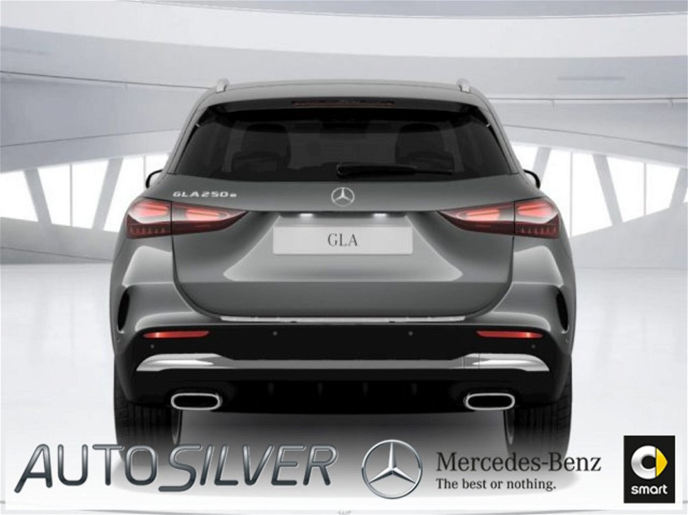 Mercedes-Benz GLA SUV 250 e Plug-in hybrid AMG Line Advanced Plus nuova a Verona (4)