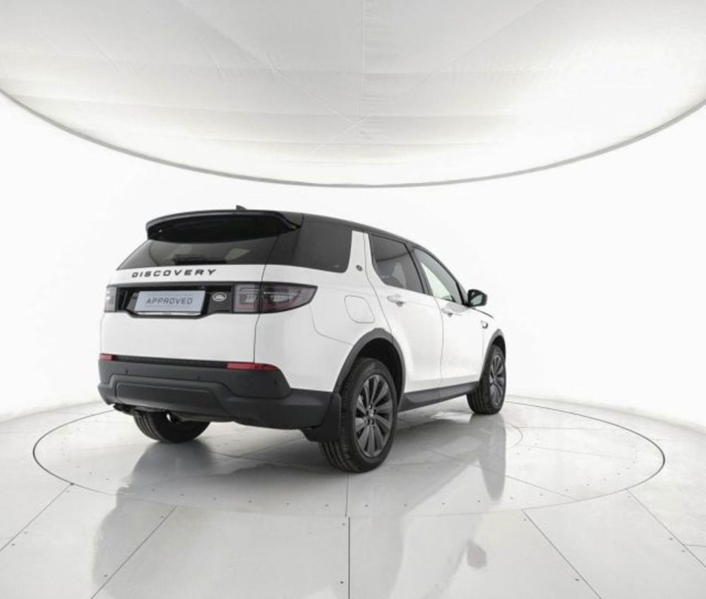 Land Rover Discovery Sport 2.0 TD4 163 CV AWD Auto SE  del 2021 usata a Corciano (2)