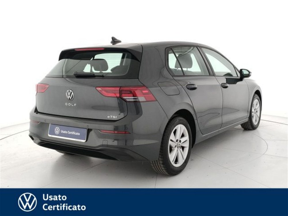 Volkswagen Golf Variant 1.0 eTSI EVO DSG Life del 2023 usata a Arzignano (4)
