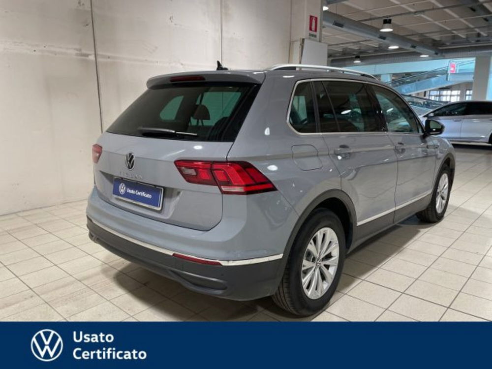 Volkswagen Tiguan 2.0 tdi Life 150cv dsg del 2021 usata a Arzignano (4)