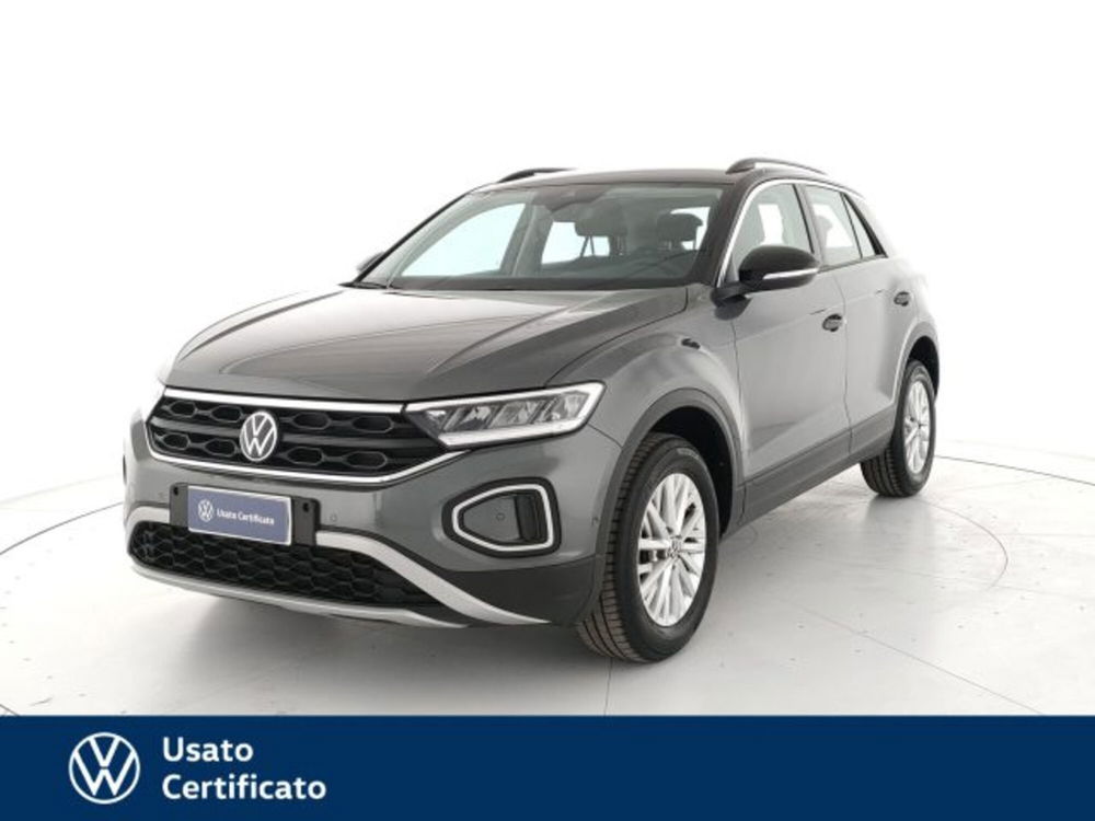 Volkswagen T-Roc 2.0 tdi Life 115cv del 2023 usata a Arzignano