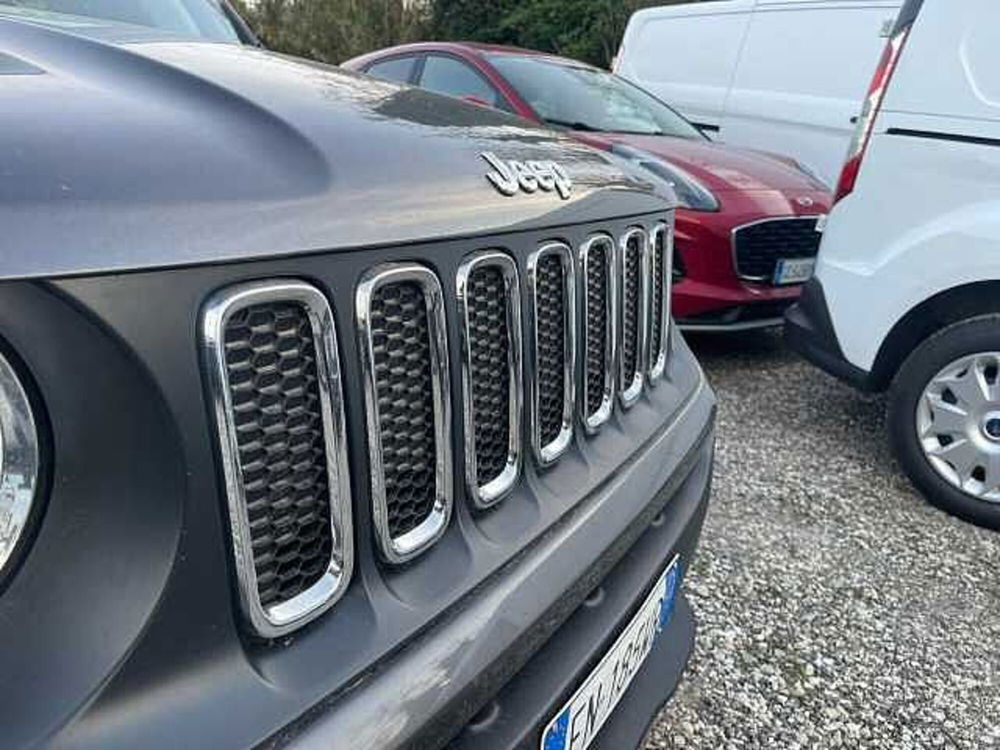 Jeep Renegade usata a Livorno (19)