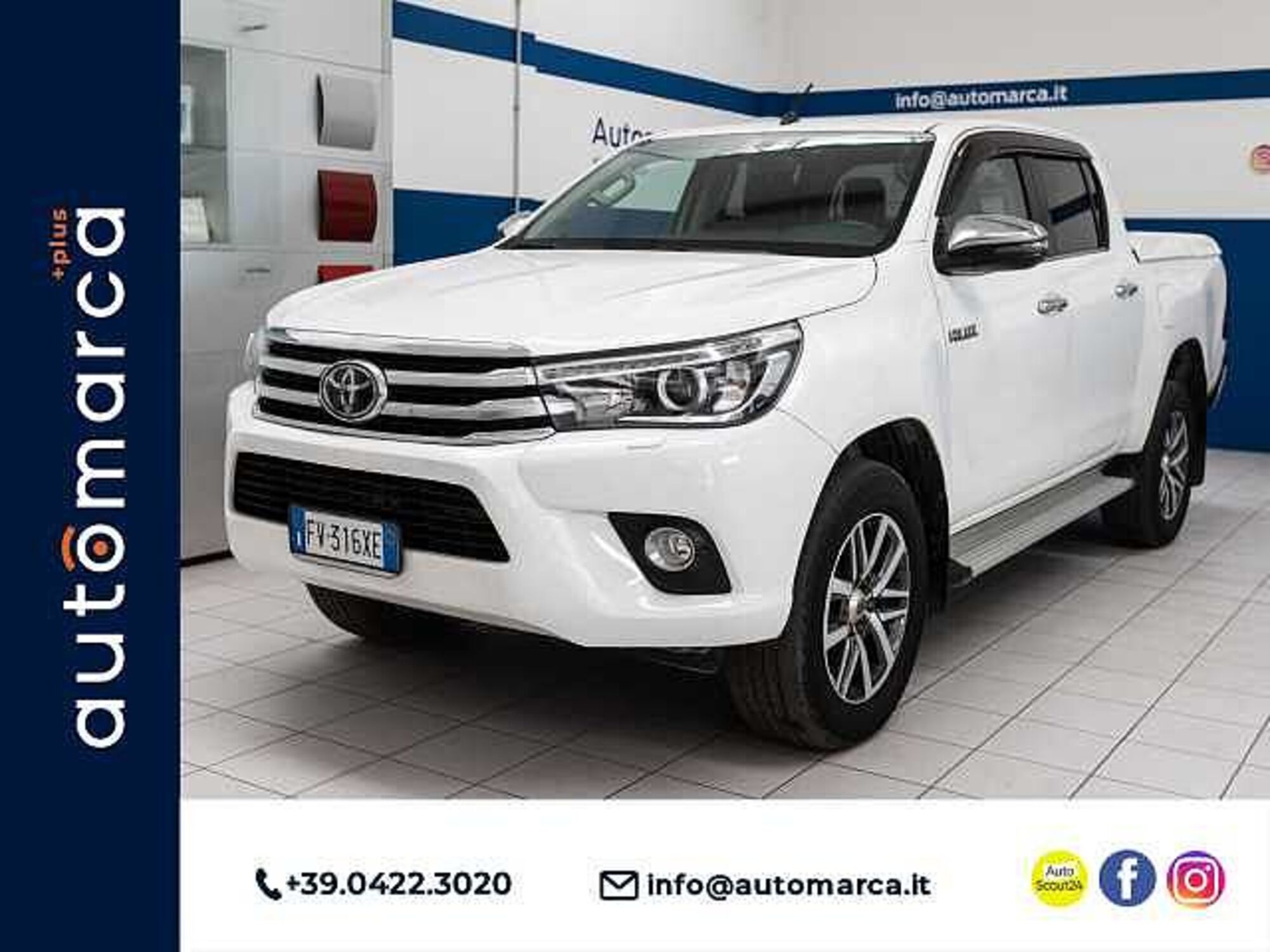 Toyota Hilux 2.D-4D 4WD porte Double Cab Comfort  del 2019 usata a Silea