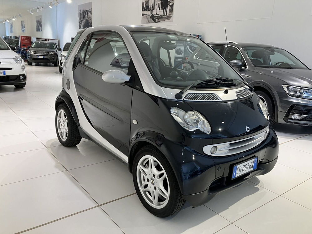 smart fortwo 700 coupé passion (45 kW) del 2004 usata a Fornovo di Taro (3)