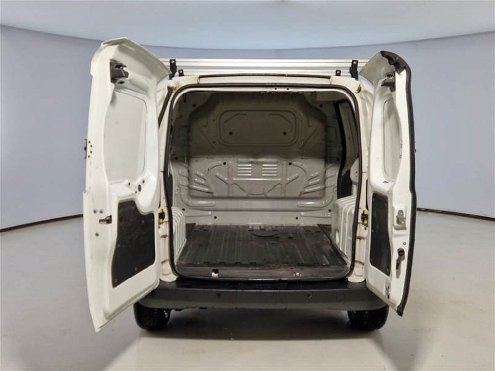 Fiat Fiorino 1.3 MJT 95CV Cargo SX  del 2018 usata a Sala Consilina (5)