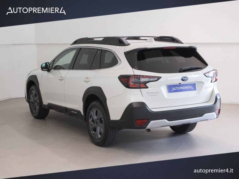 Subaru Outback nuova a Como (13)