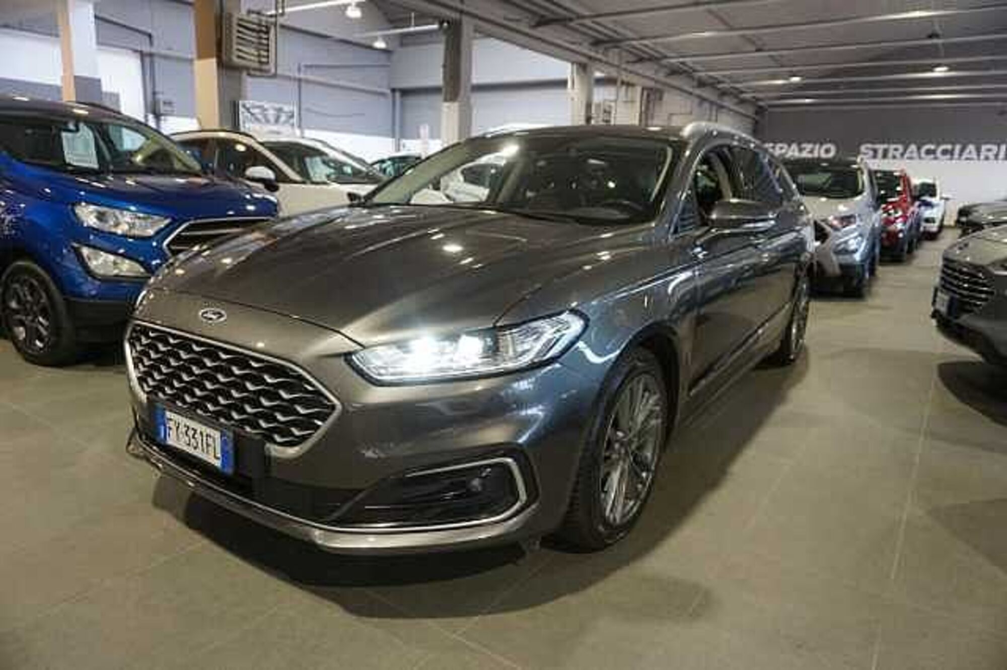 Ford Mondeo Station Wagon Full Hybrid 2.0 187 CV eCVT SW Vignale  del 2019 usata a Bologna