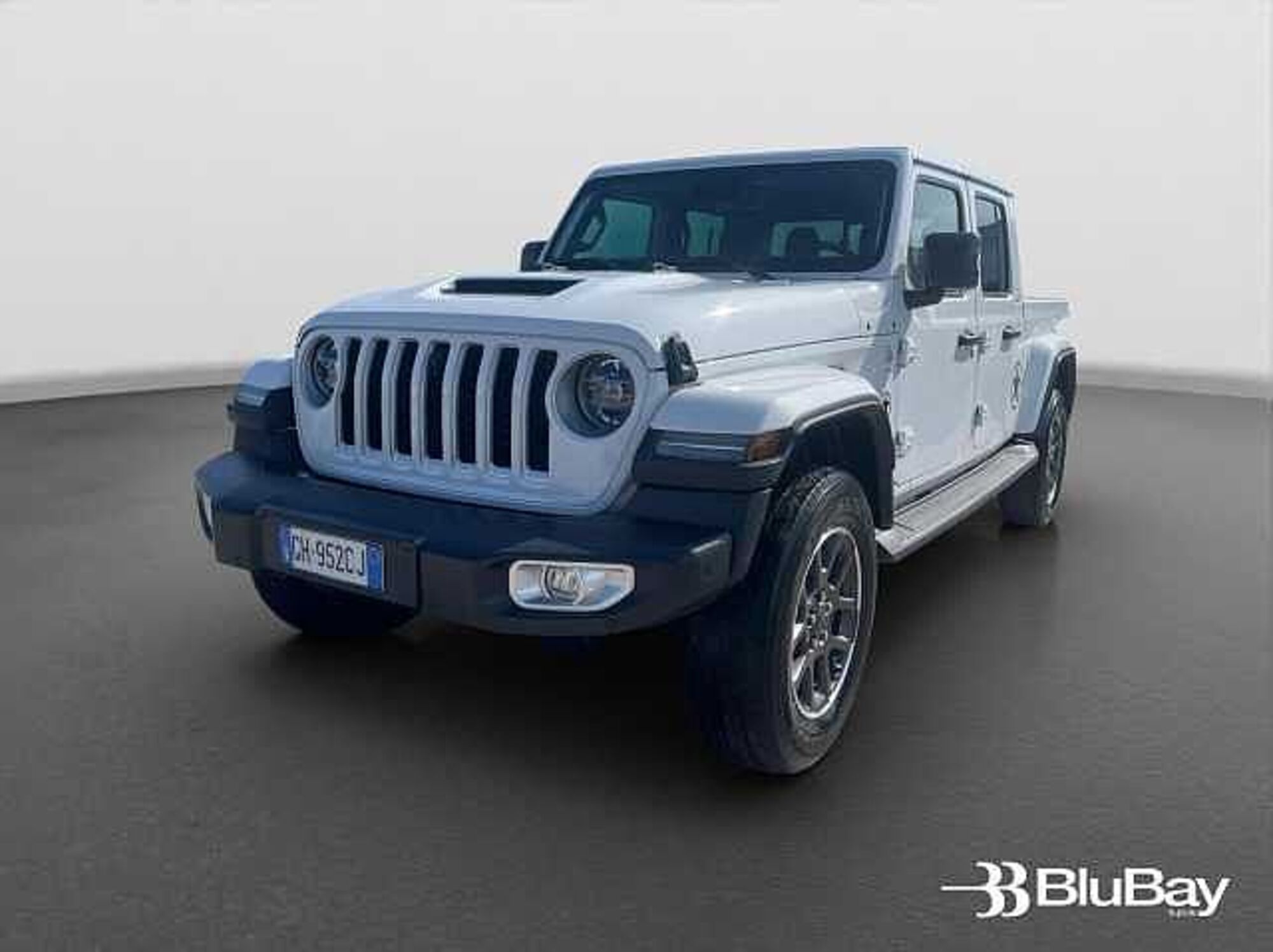 Jeep Gladiator 3.0 Diesel V6 Overland  del 2021 usata a Livorno