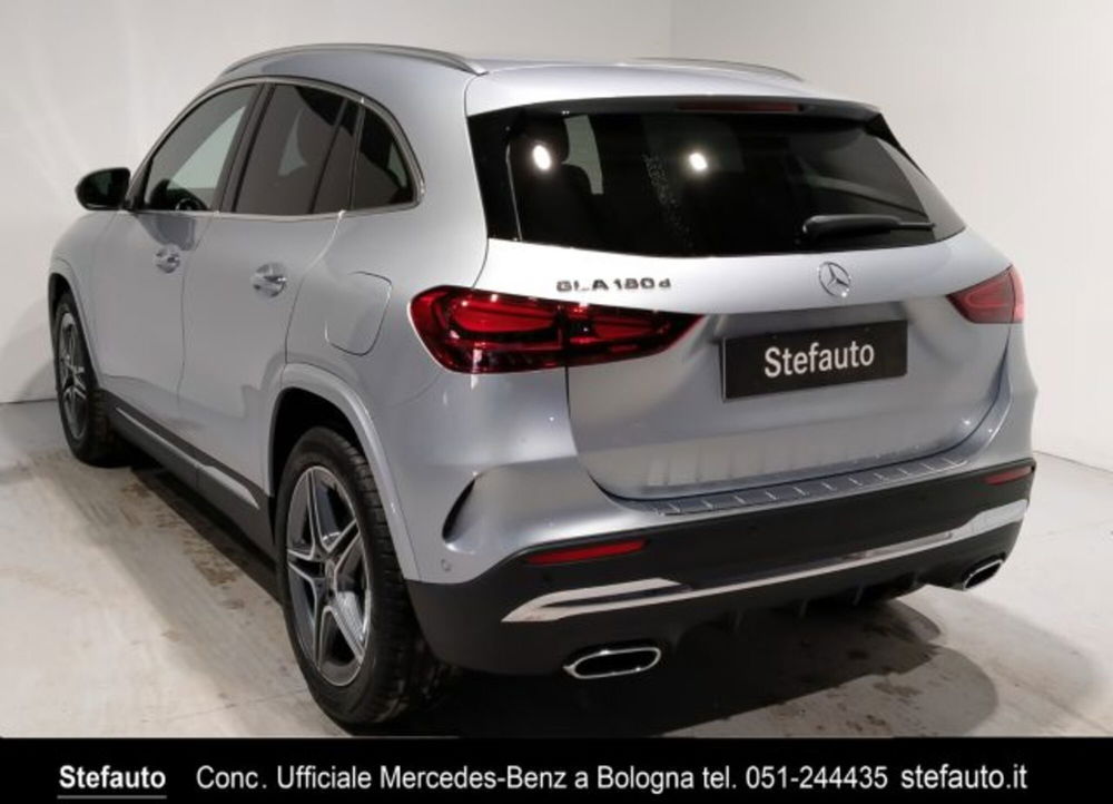 Mercedes-Benz GLA SUV 180 d Automatic AMG Line Advanced Plus nuova a Castel Maggiore (5)