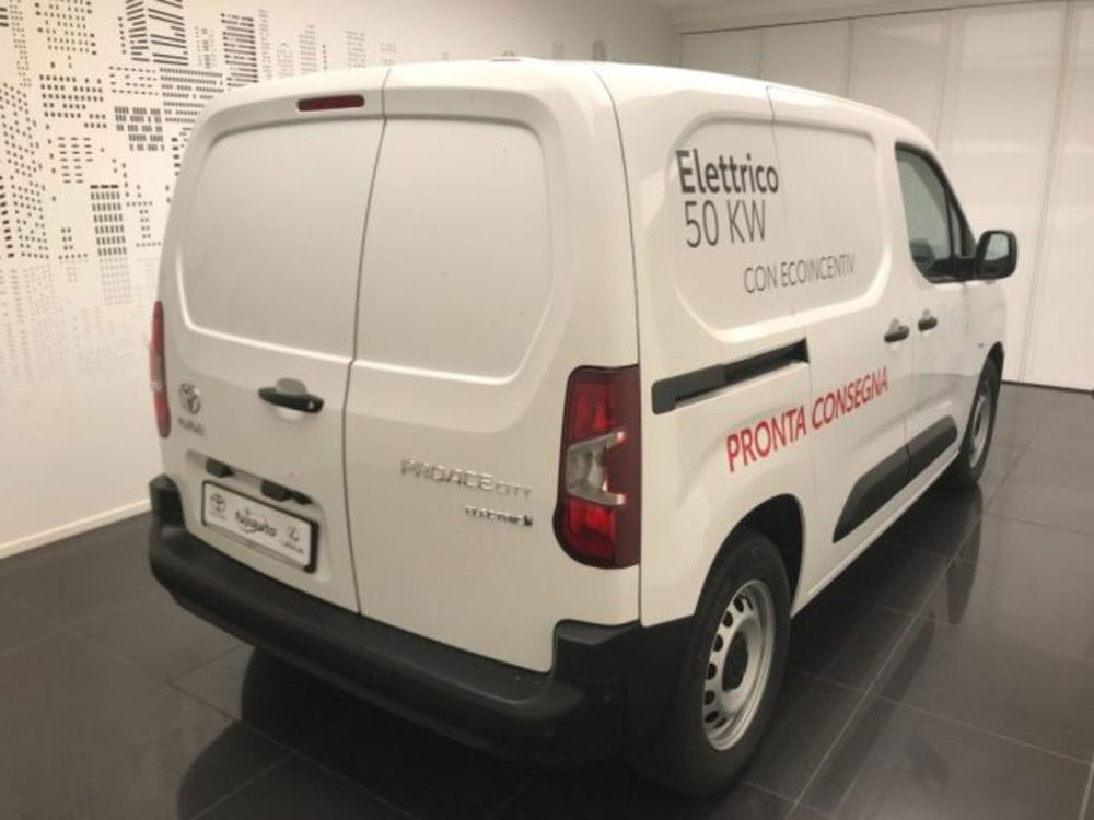 Toyota Proace City Electric nuova a Cuneo (3)