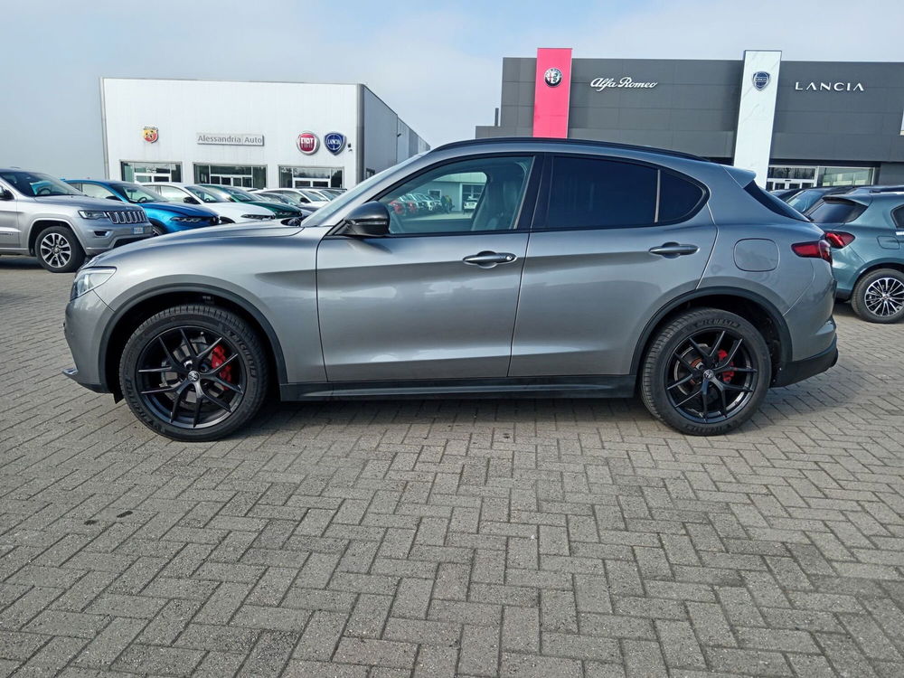 Alfa Romeo Stelvio usata a Alessandria (8)