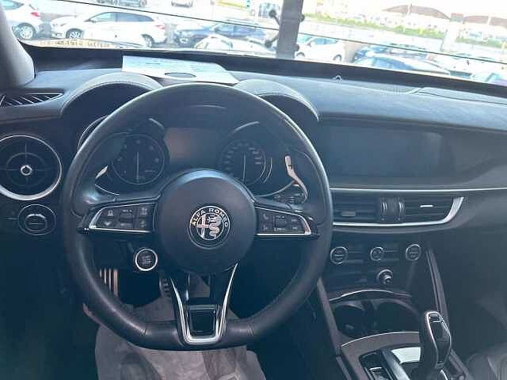 Alfa Romeo Stelvio usata a Cuneo (7)