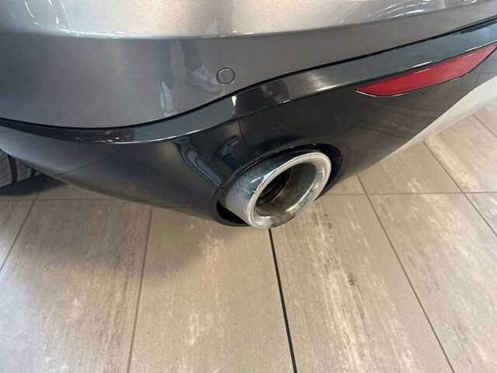 Alfa Romeo Stelvio usata a Cuneo (8)