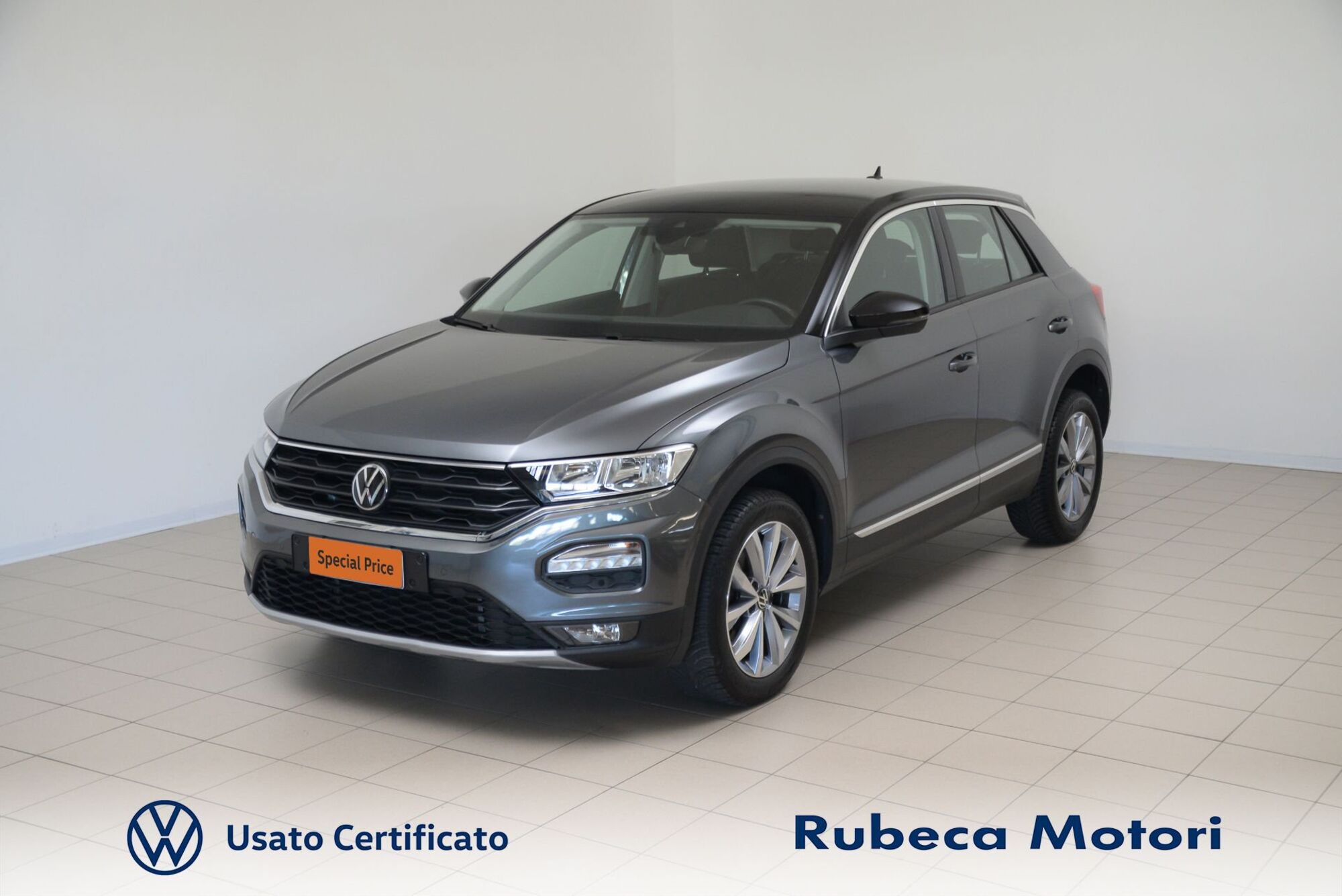 Volkswagen T-Roc 1.0 TSI 115 CV Style BlueMotion Technology  del 2018 usata a Citta&#039; della Pieve