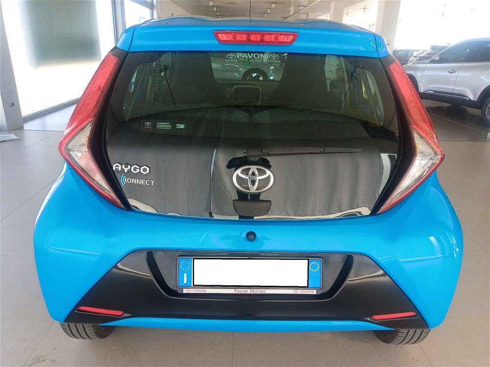 Toyota Aygo Connect 1.0 VVT-i 72 CV 5 porte x-play del 2020 usata a Pescara (5)