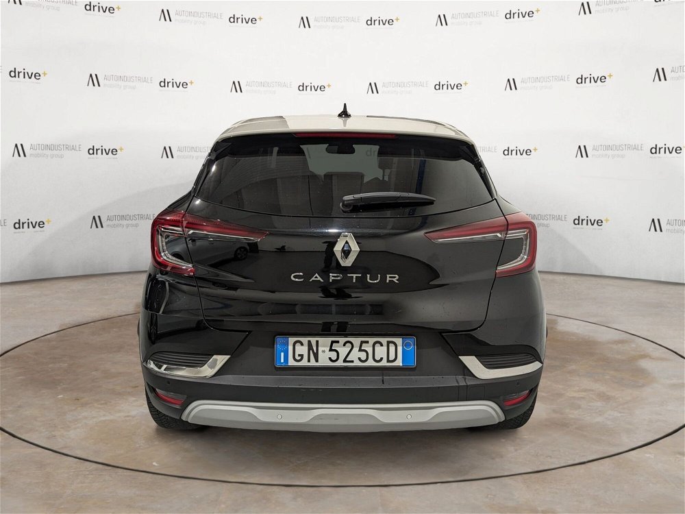 Renault Captur 1.0 tce Techno 90cv del 2023 usata a Trento (4)