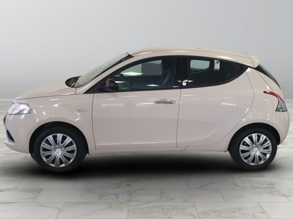 Lancia Ypsilon usata a Torino (2)