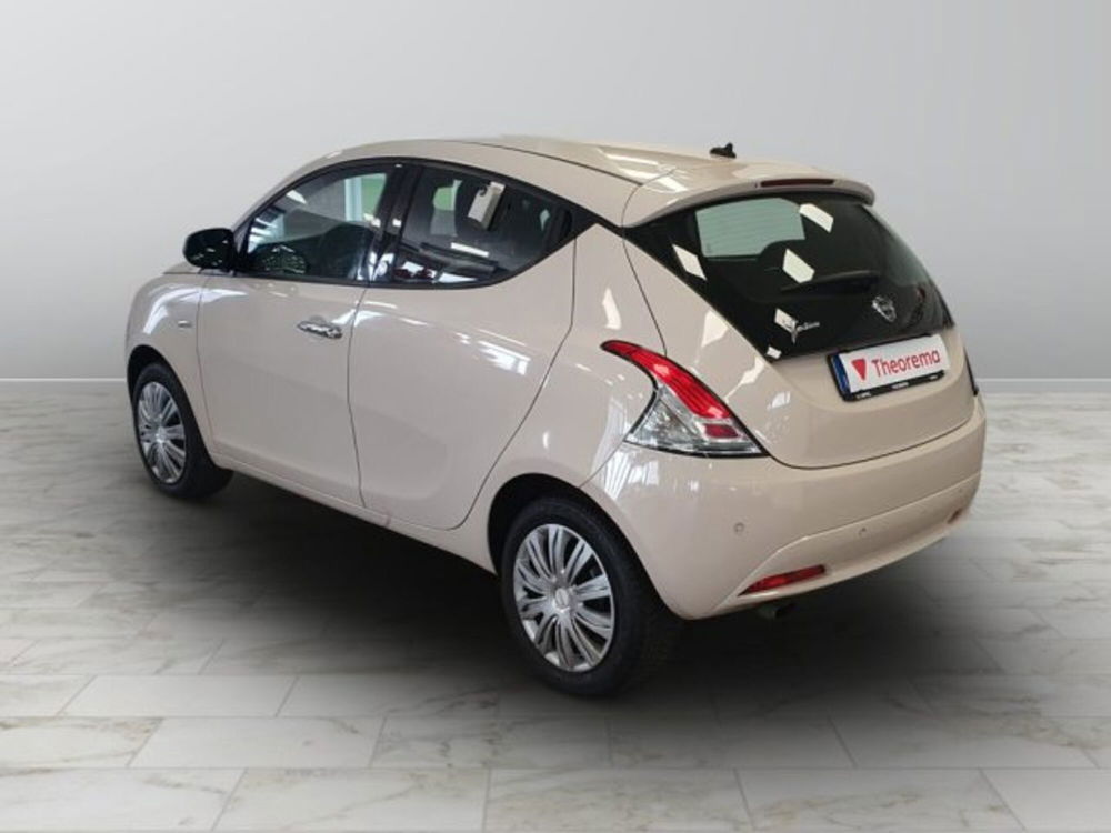 Lancia Ypsilon usata a Torino (3)