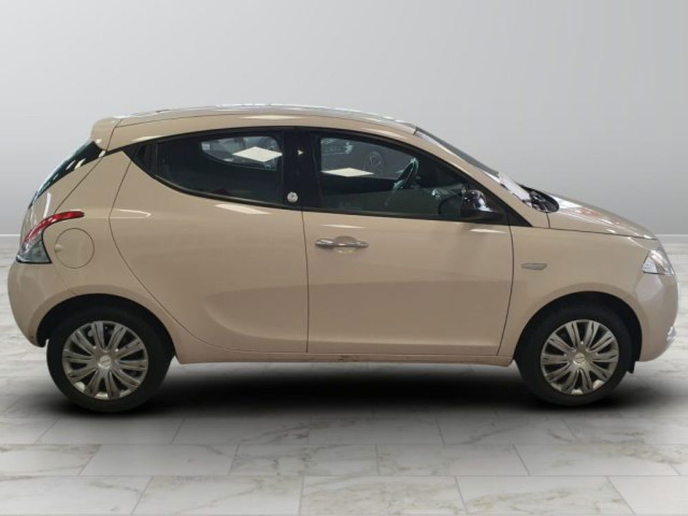 Lancia Ypsilon usata a Torino (6)