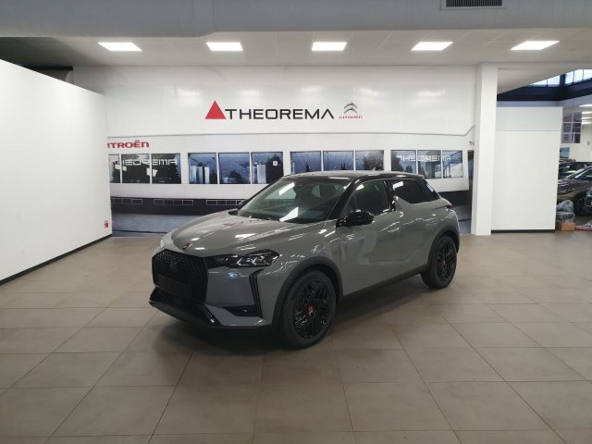 Ds DS 3 DS3 50kWh e-tense Bastille Business obc 7kW auto nuova a Torino